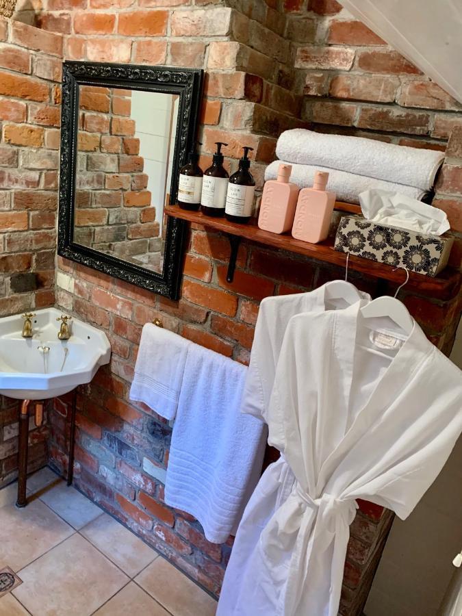 Mill Cottage - Boutique Accommodation And Garden อาคาโรอา ภายนอก รูปภาพ